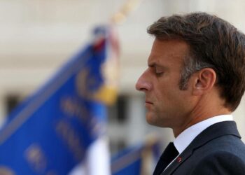 El idilio olímpico se desvanece y Francia vuelve a la cruda realidad política