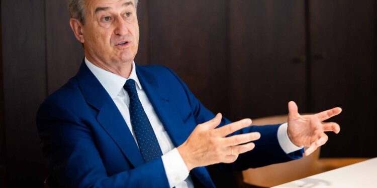 Dos formas de rechazo: la opa del BBVA y la turismofobia