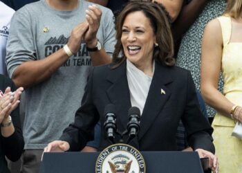 Llegar, permanecer, marcharse