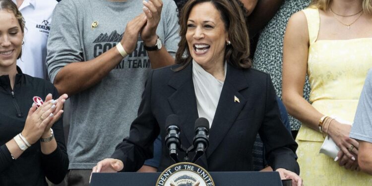 Llegar, permanecer, marcharse