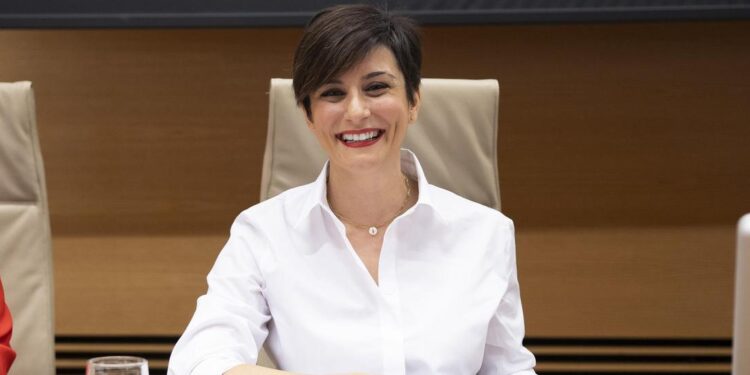 El Gobierno rectifica y los avales para hipotecas no tendrán coste para la banca