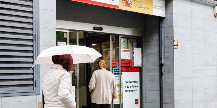 Sin experiencia y sin estudios: así son las ofertas de empleo que ha publicado el SEPE