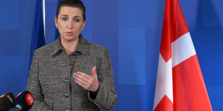 Dinamarca condena a cuatro meses de cárcel al polaco que agredió a la primera ministra Frederiksen
