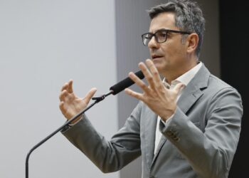 El Gobierno denuncia la ‘bajeza’ de Feijóo y le pide ‘humanidad’ ante la cuestión migratoria