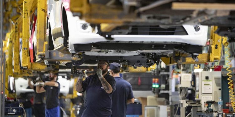 Ford garantiza a Almussafes 300.000 automóviles al año con su nuevo modelo