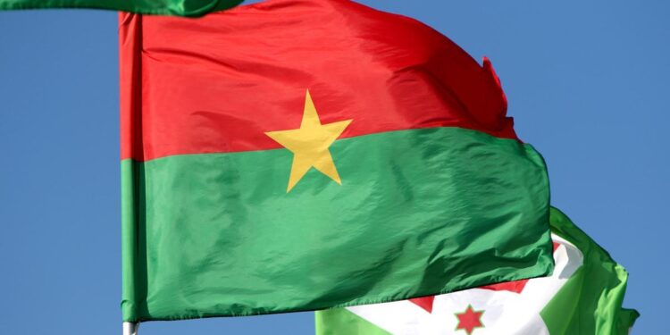 El Ejército de Burkina Faso abate a más de cien terroristas y a un cabecilla local
