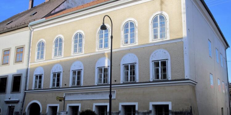 La casa natal de Hitler o el peligro revisionista en tiempos de avance ultra