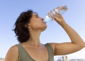 Estos son los trucos para dejar de tener hipo en cuestión de minutos: ¿qué pasa si persiste?