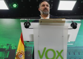 Vox carga contra el juez que investigó a Podemos por rechazar la imputación de Monedero