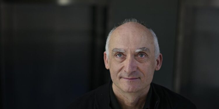 Josep Maria Esquirol, filósofo y ensayista: ‘Cuando una sociedad no está bien, multiplica las normas’