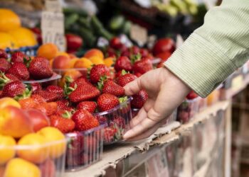 Si tengo el colesterol alto, ¿qué alimentos debo eliminar de mi dieta y cuáles me convienen?