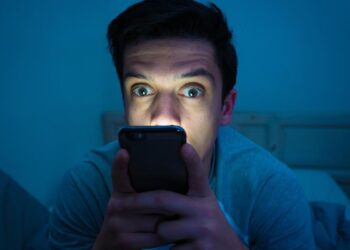 Los españoles consumieron 2 horas diarias de Internet en julio de 2024, casi 5 minutos más que en 2023