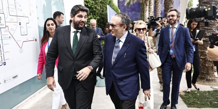 Escuchen a López Miras