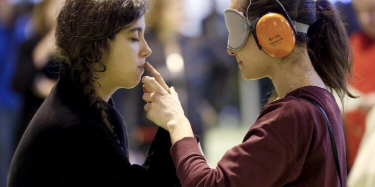 El mercado laboral es distinto para la discapacidad: mayor tasa de empleo y actividad entre mujeres