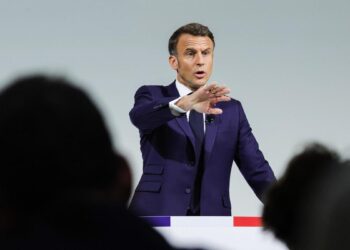 Francia sigue sin Gobierno