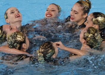 Euforia, lágrimas y amistad en la redención de la sincro: ‘Somos una gran familia’