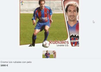 El cromo de Rubiales con pelo que se vende en Wallapop por 1.000 euros
