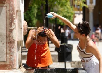 ¿Picante y bebidas calientes para ‘refrescarse’? Así es el menú para la cuarta ola de calor del verano