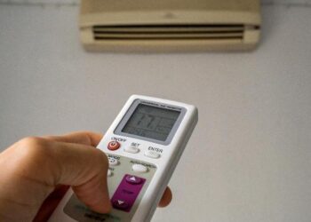 Estas son las 7 formas de seguir ahorrando con el aire acondicionado encendido