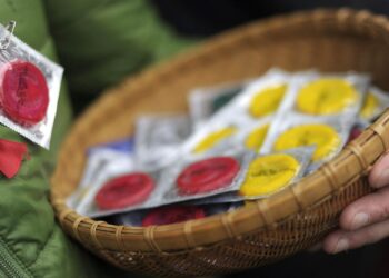 La OMS avisa del ‘alarmante’ descenso del uso del preservativo entre los adolescentes europeos