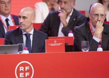 La FIFA mantiene en plantilla al ‘cerebro’ jurídico de Rubiales mientras le investiga