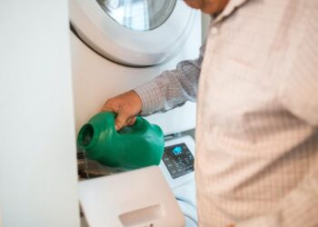 ¿Qué es el percarborato? La sustancia mágica que a partir de ahora no vas a dejar de usar en tu lavadora