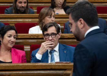 Pleno de investidura de Salvador Illa, en directo