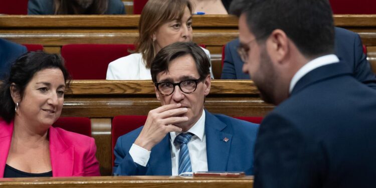 Pleno de investidura de Salvador Illa, en directo