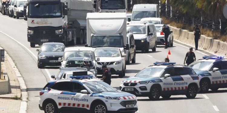 ¿Qué es la ‘operación jaula’? Este es el plan de los Mossos para arrestar a Puigdemont