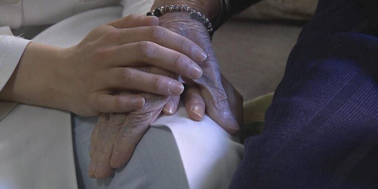 Casi 1.500 solicitudes de eutanasia y cerca de 700 realizadas al cumplir tres años la ley