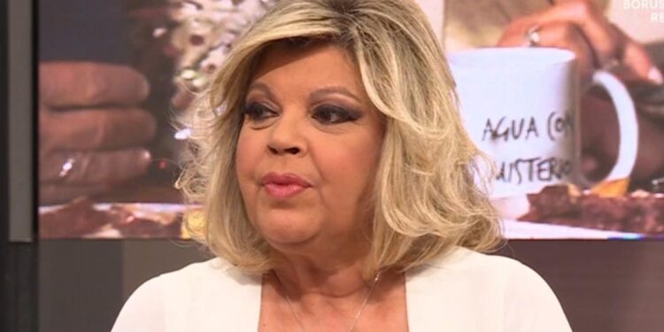 ‘Socialité Club’ ironiza con la falta de dinero de Terelu Campos con esta canción