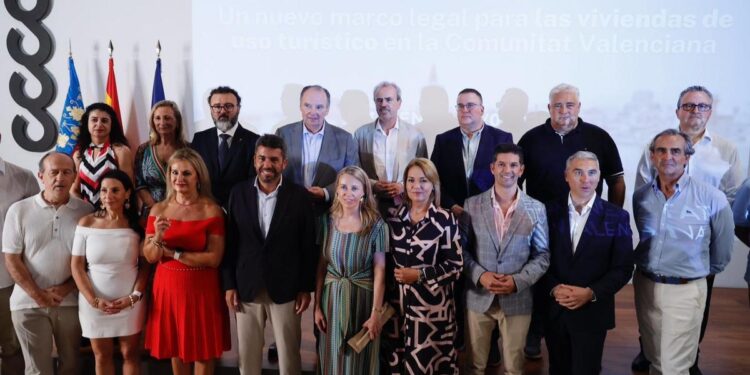 La Generalitat Valenciana multará a los dueños de pisos turísticos ilegales con hasta 600.000 euros