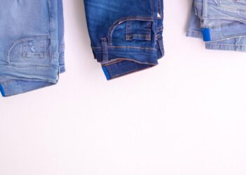 Lo sentimos por tus pitillo, pero los vaqueros que importan en 2024 siguen siendo anchos (y todos están en las novedades de Mango)