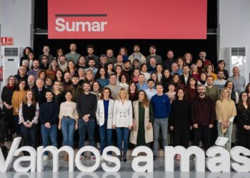 Yolanda Díaz incluye en el equipo fundacional de Sumar a los últimos dimitidos de Podemos