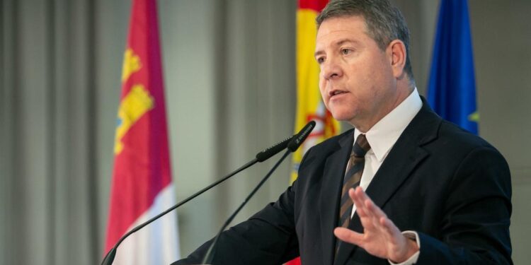 Page rompe el silencio del PSOE tras el espectáculo de Puigdemont: “Siento una profunda vergüenza”