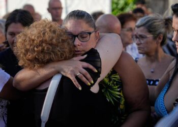 Los tres gallegos fallecidos en el naufragio del ‘Argos Georgia’ llegarán el lunes a Galicia