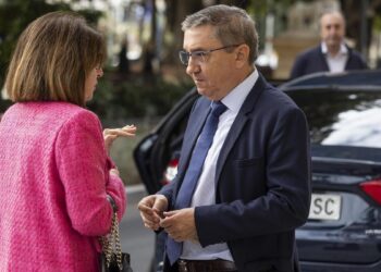 Mazón maniobra para que la Universidad de Alicante pierda Medicina por segunda vez