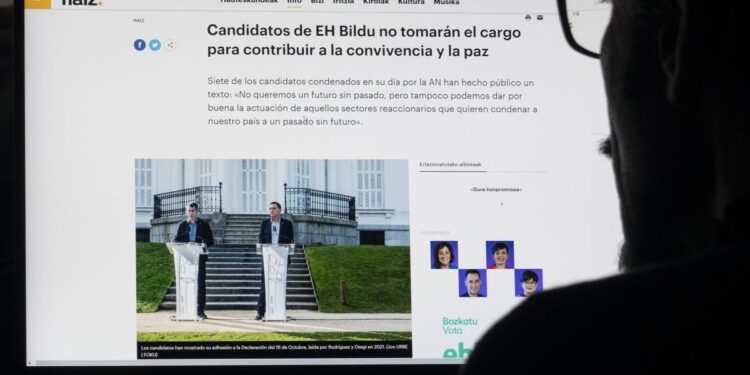 Estos son los siete candidatos de Bildu condenados por asesinatos de ETA que renuncian a ser concejales