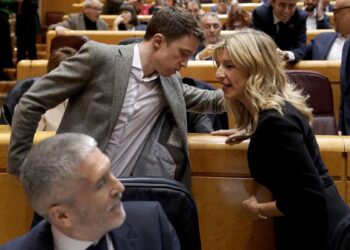 Yolanda Díaz presiona a Marlaska y le exige impedir que Desokupa dé formación a policías