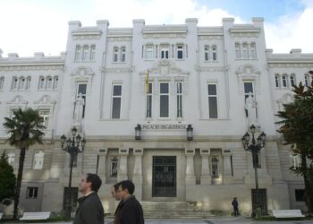 La Justicia gallega anula el despido de un empleado que dijo a sus compañeras que “tras los 40 solo valéis para dos polvos”