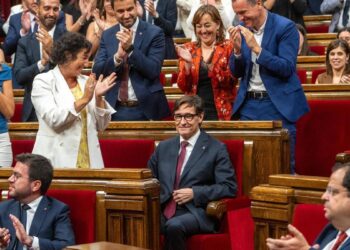 Así quiere gobernar Salvador Illa: de la mano de ERC y Comuns y ‘alineado’ con la Moncloa