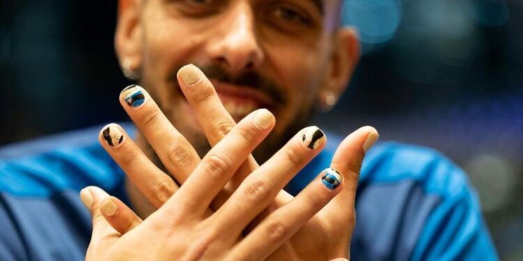 El acoso en redes a Borja Iglesias tras su apoyo a Jenni Hermoso y a la selección femenina: ‘Lo único que recibo son hostias’