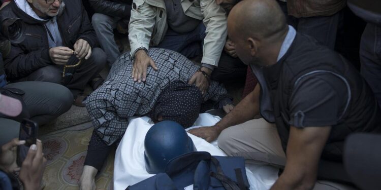 La Unesco otorga el Premio Mundial a la Libertad de Prensa a los periodistas palestinos que informan desde Gaza