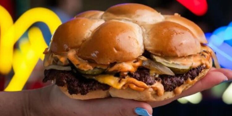 Distrito Burger rinde homenaje a la hamburguesa más influyente del mundo con su edición limitada Mister Slider