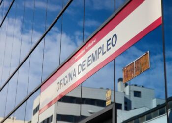 El SEPE ofrece esta ayuda de 500 euros para parados de larga duración: requisitos