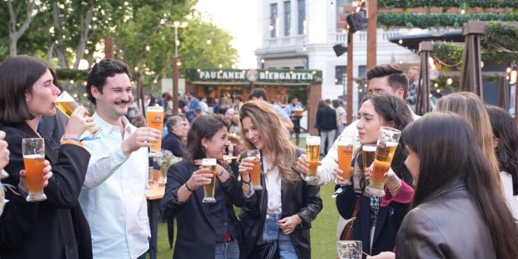 Disfrutar del verano en Paulaner Biergarten: el oasis alemán en Madrid