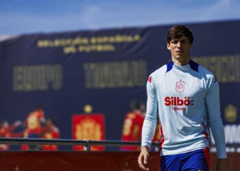 El Atlético anuncia el fichaje de Le Normand y empieza a reconstruir su defensa