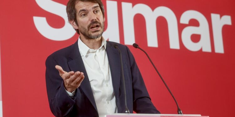 Sumar exige a Sánchez explicar y votar en el Congreso el ‘acuerdo opaco’ del Gobierno para enviar armas a Ucrania