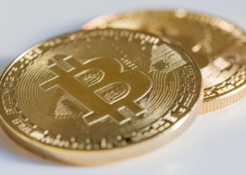 Hacienda multiplica los avisos a titulares de criptomonedas