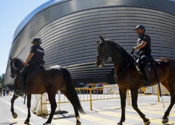 Almeida pacta con el Real Madrid limitar hasta las 23:00 horas los conciertos del Bernabéu